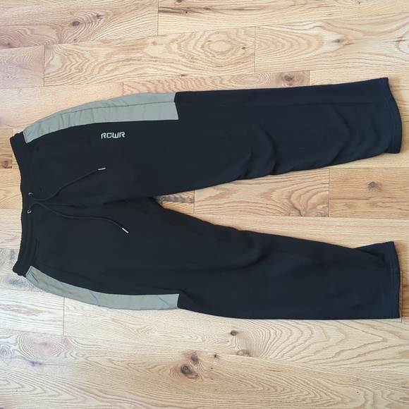 Rocawear. Men's Drawstring Joggers. Size Large. - Picture 1 of 7